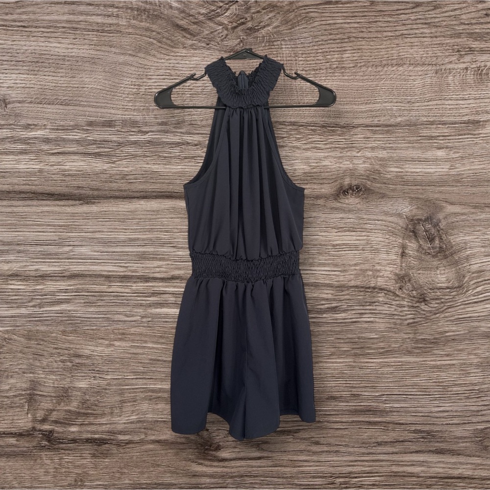 Blue Sleeveless Jumpsuit with Halter Neckline and Elastic Waist